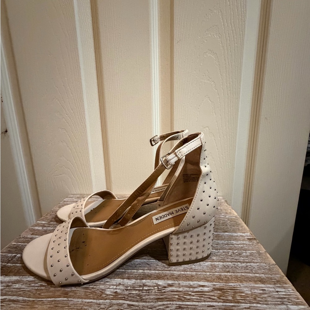 Steve Madden Women's Beige Studded Block Heels
